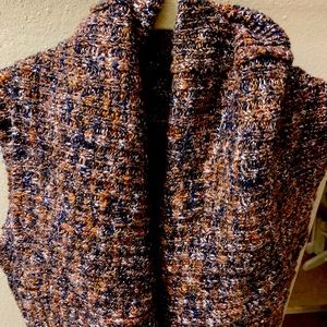 Ellie Tahari sleeveless belted sweater